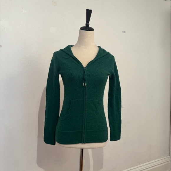 Banana Republic Cashmere Hoodie – Petite XS - Picture 2 of 6